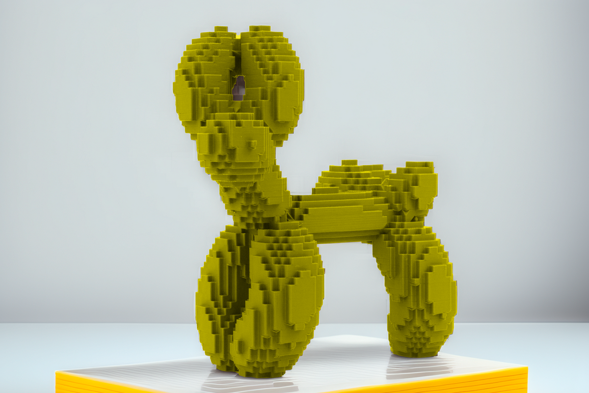 Moderner Pixel-Hund  Skulpturale Dekofigur im Luftballon-Stil, kantiges Design, stilvolle Wohnaccessoires, Gaming-inspirierte Kunst