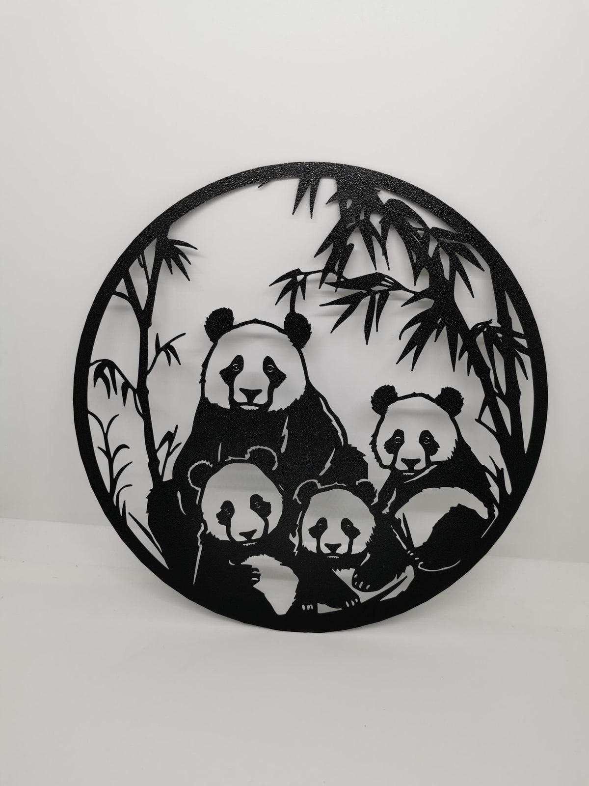 Panda Wandbild rund, stilisierte Pandafamilie im Bambusrahmen, schwarz, moderne Wanddeko, Tiermotiv, Geschenkidee Natur &amp; Familie